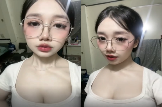 Clip TikTok nàng sexy khoe cảnh ân ái say đắm